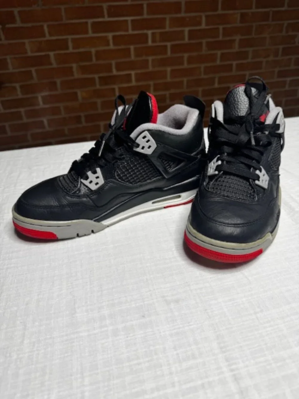 Air Jordan 4 Retro Bred Size 6Y